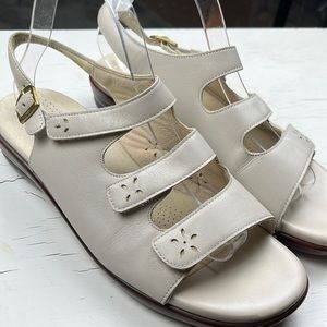 SAS TRIPAD COMFORT Size 9.5 WIDE